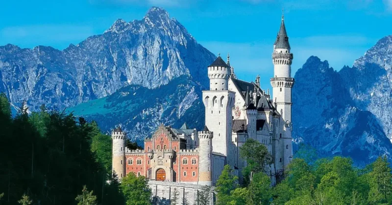 Visit to Munich With the Fairytale Neuschwanstein Castle
